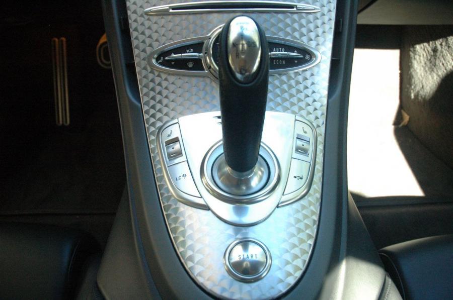  Bugatti Veyron 16.4 2007 года  (фото 12 из 28)